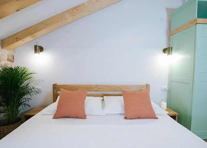 Konukevi Franka Trogir