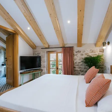 Gostinjska kuća Franka 3*