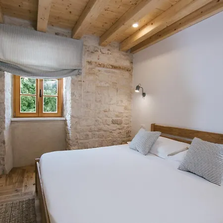 Franka Gostinjska kuća 3*